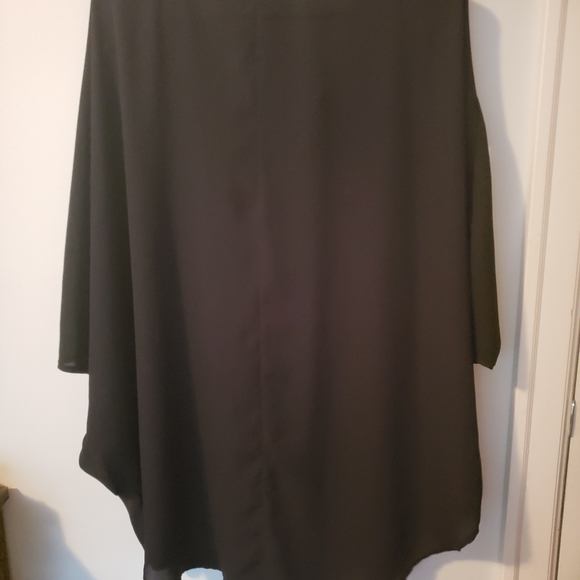 Tunic style top - Picture 3 of 3